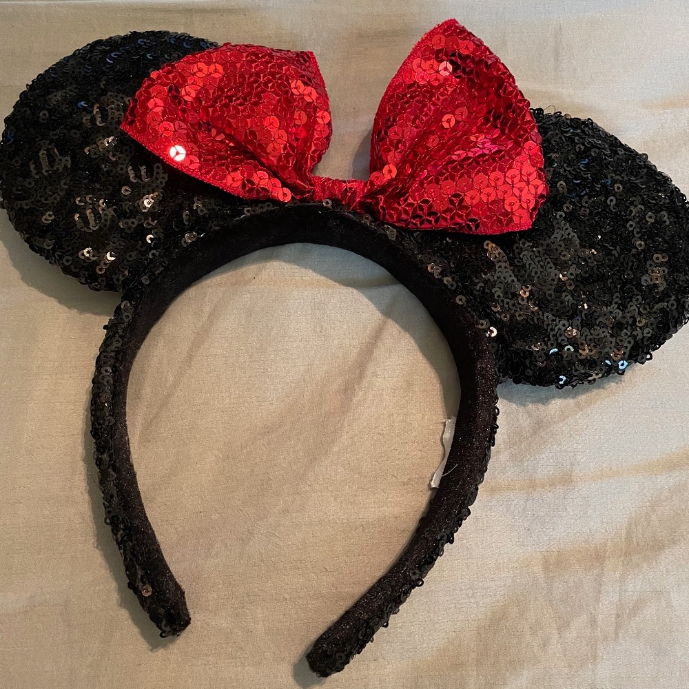 Disney Minnie Mouse Black and Red Sequin Mouse Ears
